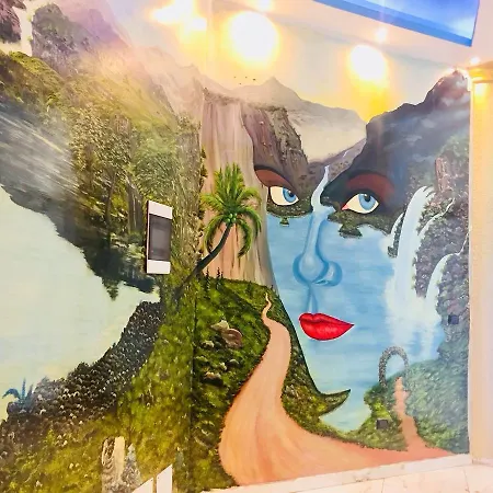 Hotell Fari Golem (Tirana)