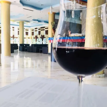 Fari 4* Golem (Tirana)