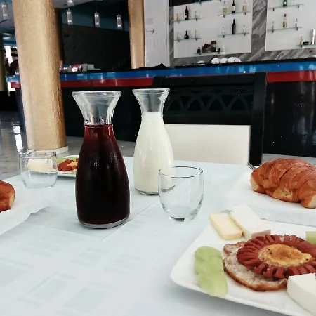 Fari Hotel 4*