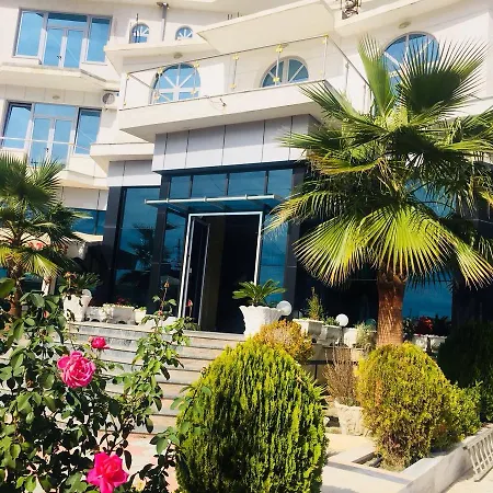 Fari Hotell Golem (Tirana)