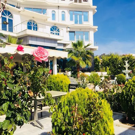 Fari Hotell