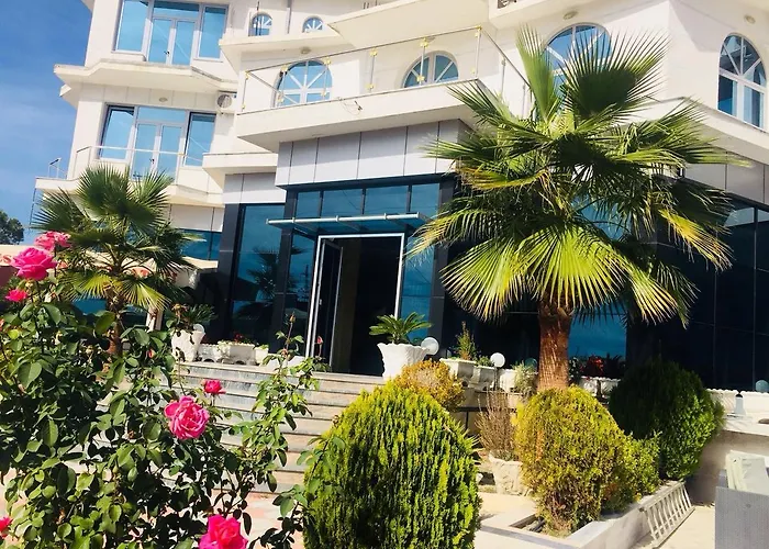 Fari Hotel Golem (Tirana)