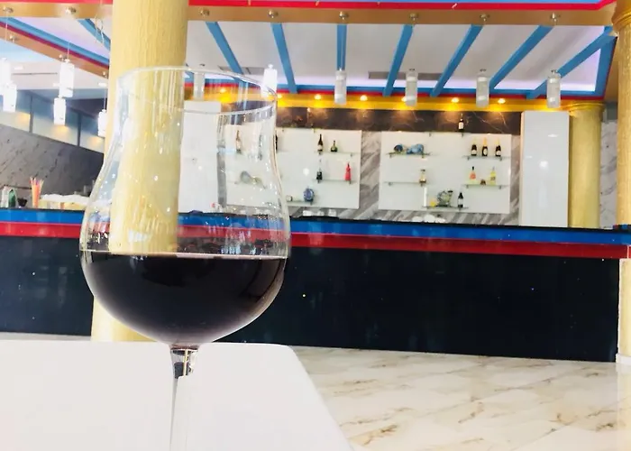 Fari 4* Golem (Tirana)